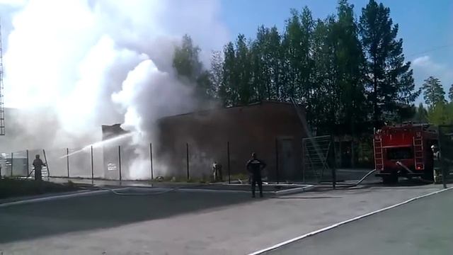 Большой пожар в Рефтинском . смотреть онлайн