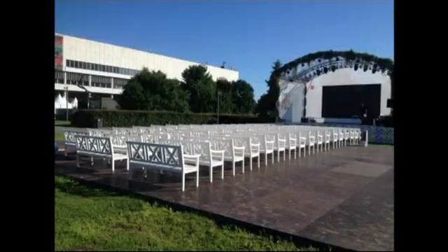 Аренда скамеек и лавок для свадеб и мероприятий в Москве смотреть онлайн
