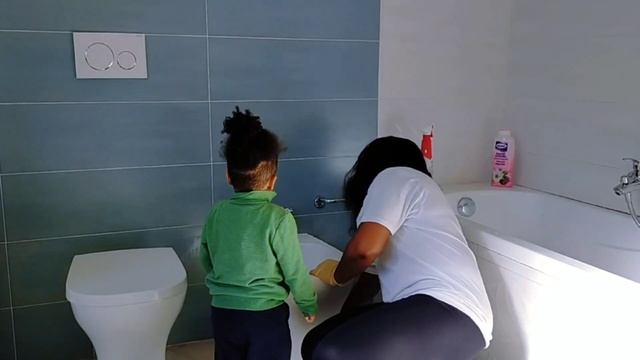 HOW TO CLEAN YOUR BATHROOM || SPRING DEEP CLEANING || #BATHROOM #BATHROOMDEEPCLEANING #CLEANWITHME