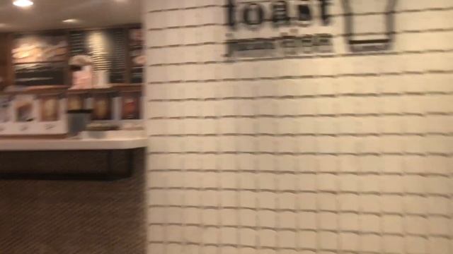 Tour of Raffles City Shopping Centre Complex in Singapore смотреть онлайн