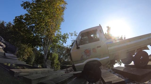 Tiny 1/10 Scale Suzuki Carry Crawler! The WPL you all wanted, the D14! *Unofficial смотреть онлайн
