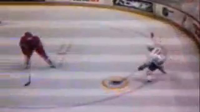 NHL 07 Sykora´s little bit strange goal смотреть онлайн