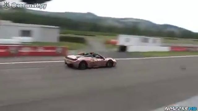 Снегоход против Феррари смотреть онлайн