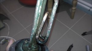 Замена анода в бойлере Ariston Pro1 R 100 Vtd 1.8k | Техническое обслуживание бойлера