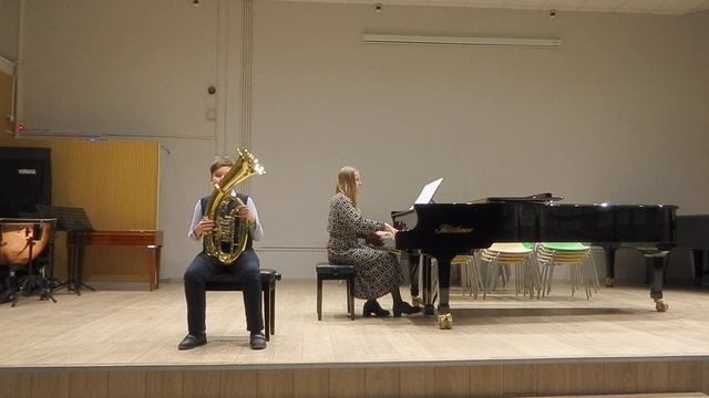 Э.Григ"Норвежский танец 2", К.Сен-Санс"Лебедь", исп.Николаев Степан (Баритон), ДМШ А.Н.Скрябина,5кл смотреть онлайн