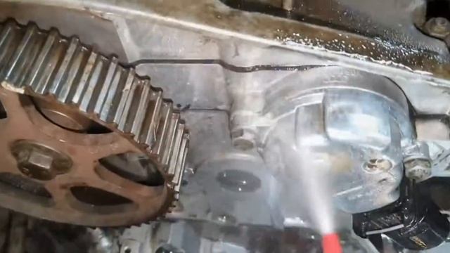 Audi TT 1.8L. turbo замена помпы смотреть онлайн