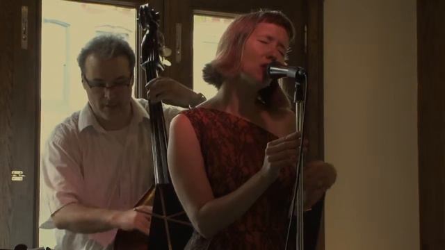 Petite Fleur (excerpt) - Beverly Taft et les Chansonnettes смотреть онлайн