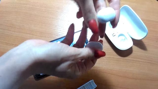 Обзор беспроводных наушников TWS. Включение и синхронизация