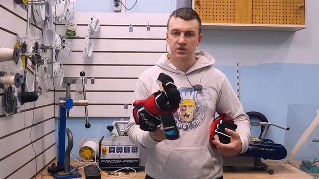 Хоккейные перчатки BAUER 2S PRO.Оригинал или Реплика. смотреть онлайн
