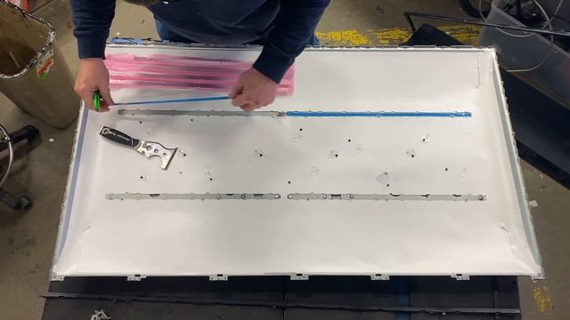 TCL TV No Backlight Diagnose and Repair (GIC55LB111/GIC55LB112) 55S405 55S421 43S4 50S4 смотреть онлайн