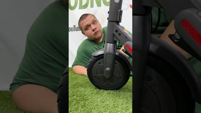 ЛУЧШИЙ БЮДЖЕТНЫЙ ЭЛЕКТРО САМОКАТ Ninebot E22 - обзор смотреть онлайн