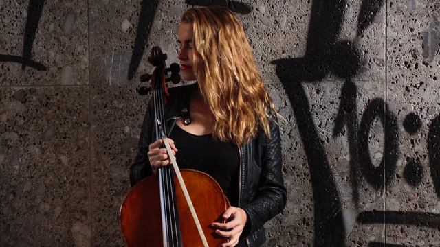 Nothing Else Matters - Metallica /Apocalyptica (Wednesday) - Heike Schuch aka Charlie Cello смотреть онлайн