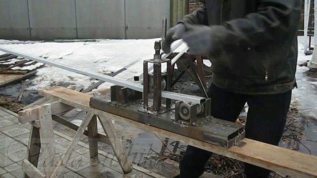Как сделать трубогиб своими руками.Самодельный трубогиб для профильной трубы. смотреть онлайн
