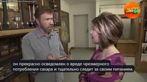 Чак Норрис в 83 по-прежнему выглядит на 59! Ест 5 продуктов и не стареет!