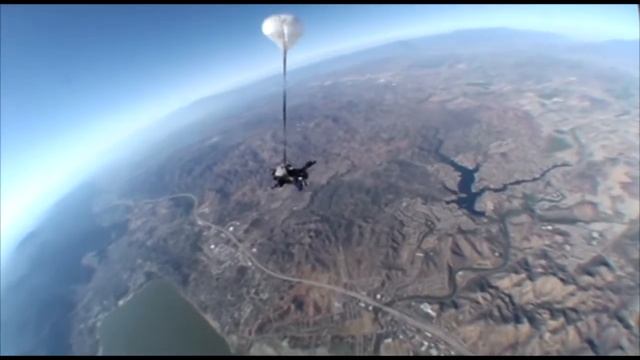 Lake Elsinore Skydive!!!!!! смотреть онлайн