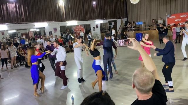 Bachata Jack & Jill Novice 4 смотреть онлайн