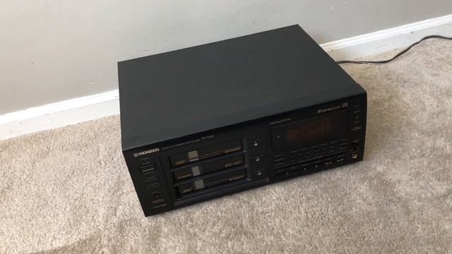 Pioneer PD-TM3 18 Compact Disc CD Player Changer смотреть онлайн