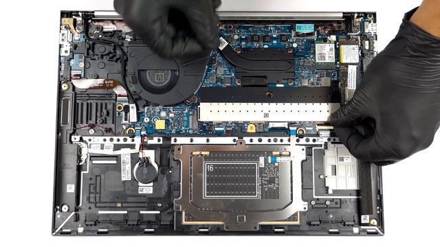 ?️ HP EliteBook 860 G9 - Disassembly And Upgrade Options
