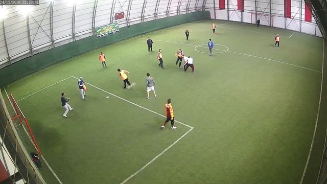 Hakan Ünsal Halı Saha -1 - 24-12-2016 21:00:01 - sosyalhalisaha.com смотреть онлайн