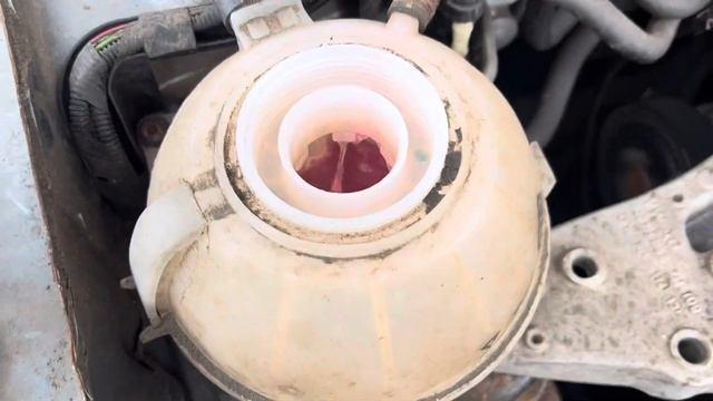 Разборка Skoda - Fabia 2010-2014, 1.2 (VIN: TMBFA25J3E3006420) SA63CVO смотреть онлайн