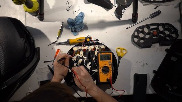 How to open and balance / revive a Ninebot Z10 battery pack смотреть онлайн