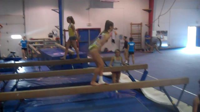 Kayla Kennedy Class of 2014 Leaps смотреть онлайн