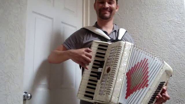 Prueba acordeón Farinelli 34 teclas 5 registros VENDIDO! смотреть онлайн