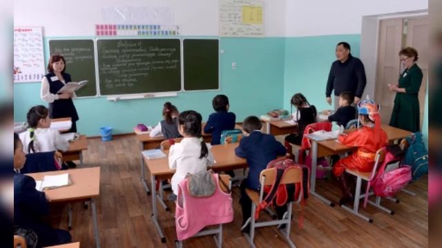 В селе Ийи Тал Улуг Хемского района идет строительство школы смотреть онлайн