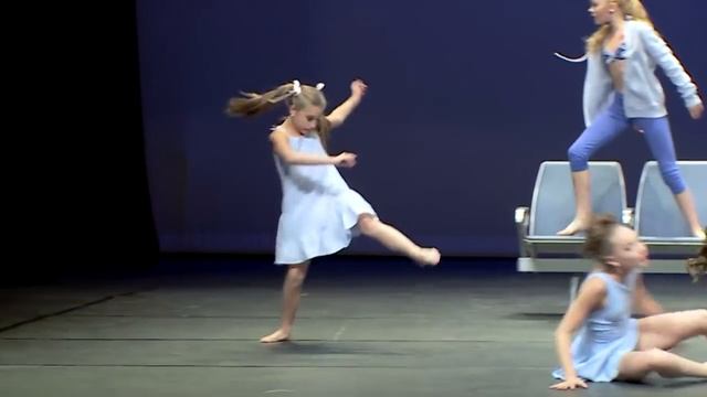 Dance Moms' Most Impactful Group Dances смотреть онлайн