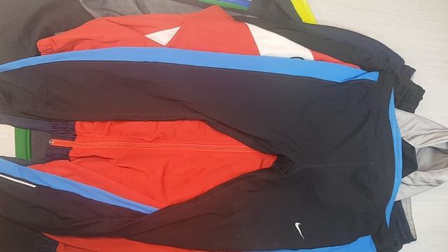 05052 Adult Sports Wear (Спортивный микс м/ж HQ)№3 21 кг 9,80€ за кг 75 ед смотреть онлайн