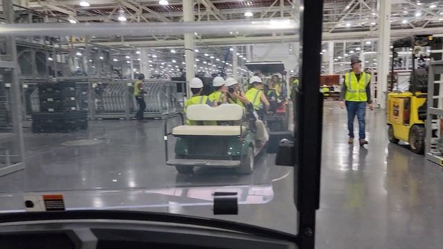 Entering Rivian Factory - by DuckTruck @ Rivianforums.com смотреть онлайн