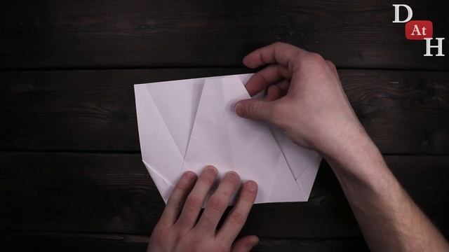 ОЧЕНЬ БЫСТРЫЙ бумажный самолетик / Как сделать самолетик смотреть онлайн