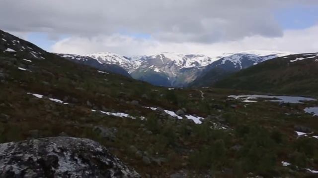 Фьорды Норвегии. Взятие своей вершины Trolltunga на фьордах Норвегии смотреть онлайн