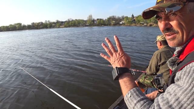 Рыбалка на маховую удочку. Ловля карася весной. смотреть онлайн