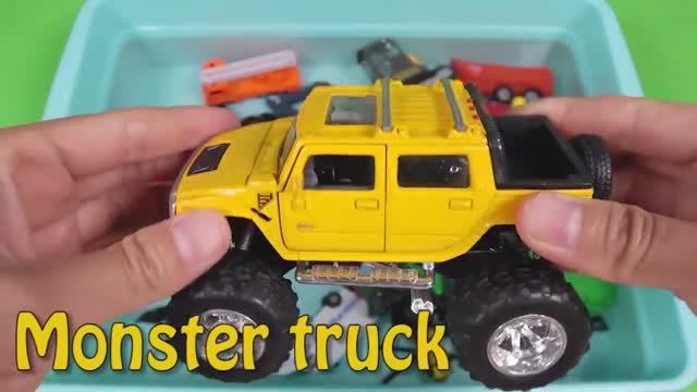 Игрушки учат имена и Полицейская Машина смотреть онлайн