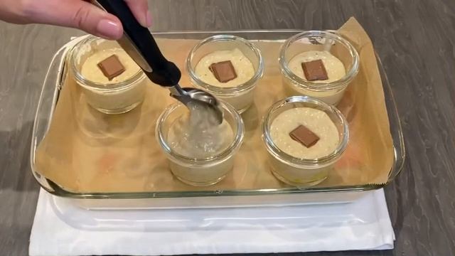 Пироги с творогом и ягодами