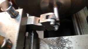 Накатка на токарном станке