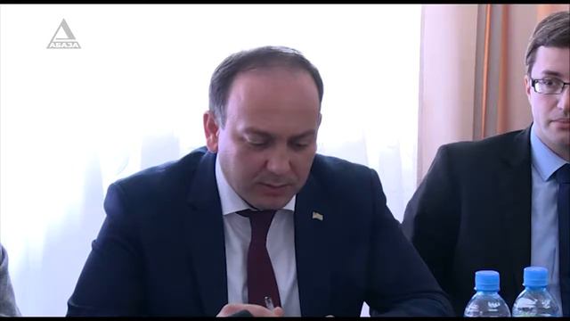 Встреча министра иностранных дел Даура Кове с сопредседателями Женевских дискуссий смотреть онлайн