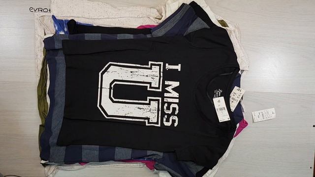 02355 Mix Kiabi T-Shirt (футболки М/Ж) 3 пак 4 15,80€ смотреть онлайн