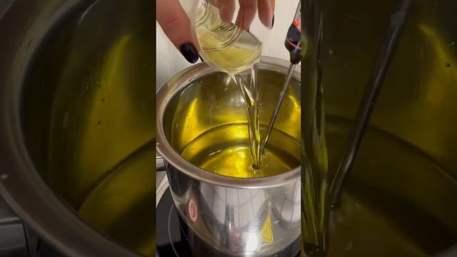 КАК ДЕЛАТЬ АРОМА СВЕЧИ ИЗ СОЕВОГО ВОСКА | Соевые ароматические свечи своими руками смотреть онлайн