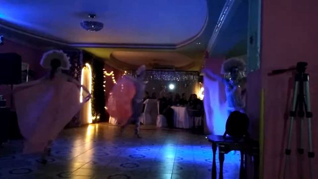 Шоу-балет. Raning Man смотреть онлайн