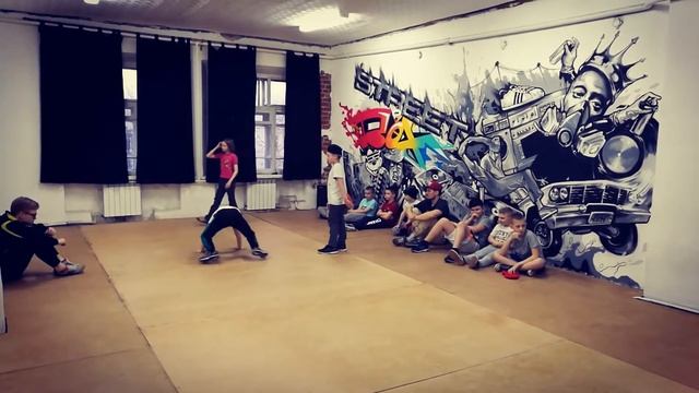 Брейк Данс Ковров смотреть онлайн