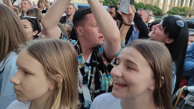 Нервы - Батареи! Замечательная вечеринка с кавер группой Айдахо на Невском проспекте...#id_aho смотреть онлайн