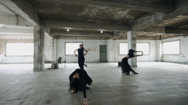 ECHOES смотреть онлайн