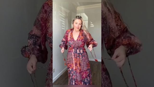 Iskra Lawrence 🍑 Plus Size Cute Model - Dress Fashion Brand Ambassador - Biography смотреть онлайн