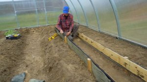 ⭕️ Делаю Грядки в теплице - Грядки не как у всех - Как сохранить деревянные грядки