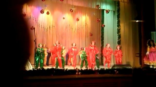 Ансамбль танца "Чабарок" - "Зажигай" смотреть онлайн