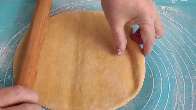 Домашняя лапша! #лапша #лапшадомашняя #тесто #курица #бульон #куриныйбульон #вкусно #готовка #рецеп смотреть онлайн