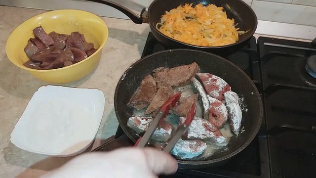 ОЧЕНЬ ВКУСНАЯ НЕЖНАЯ ПЕЧЕНЬ / ТУШКОВАНА ПЕЧІНКА / ТУШЕНАЯ ПЕЧЕНЬ В СМЕТАНЕ смотреть онлайн