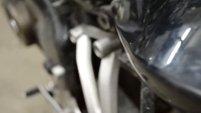 Замена воздушного фильтра Баджадж НС200 BAJAJ Pulsar NS200 смотреть онлайн